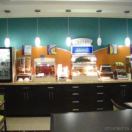 Holiday Inn Express Hotel & Suites Rockport / Bay View 